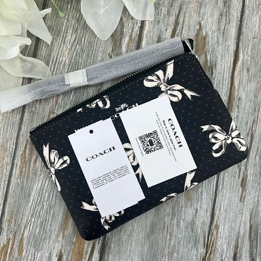 Coach Black and White Bow Print Wristlet Clutch - Picture 6 of 6